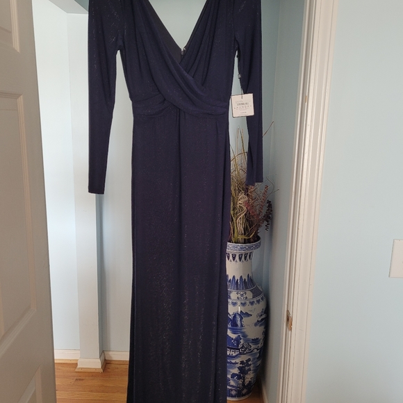 Laundry By Shelli Segal Dresses & Skirts - Navy formal/cocktail dress